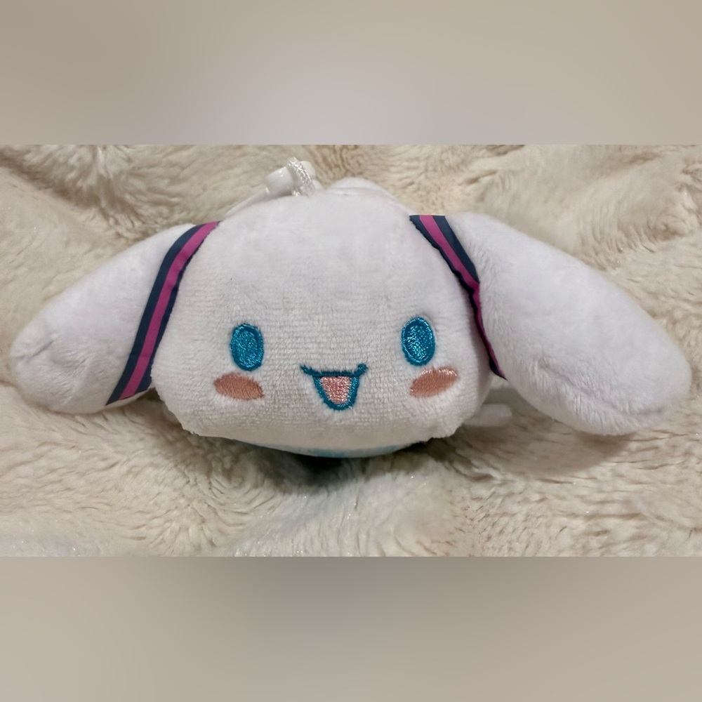 Hatsune Miku x Cinnamoroll PoteKoro Mascot Plush Keychain